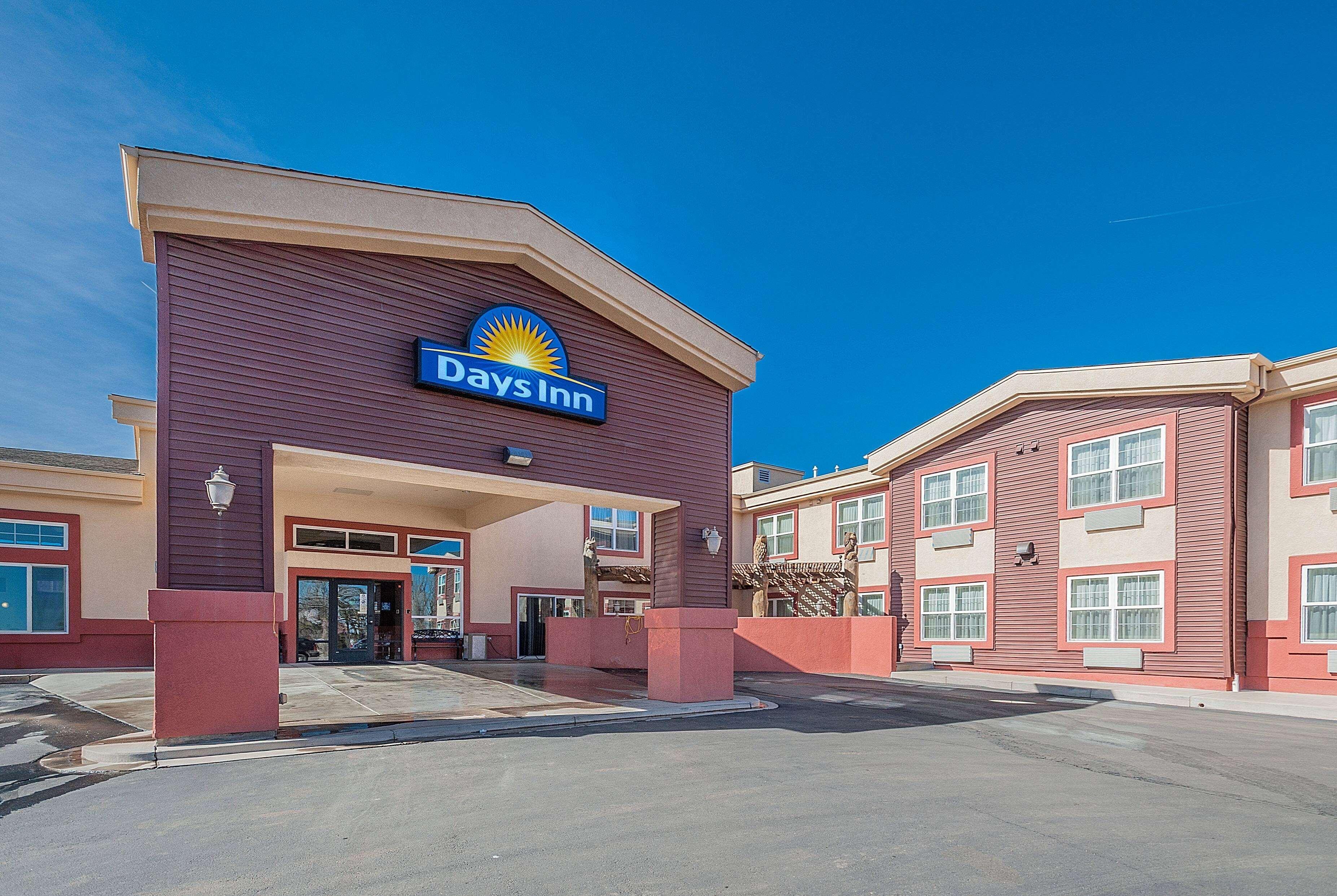 Days Inn By Wyndham Manitou Springs Exteriör bild