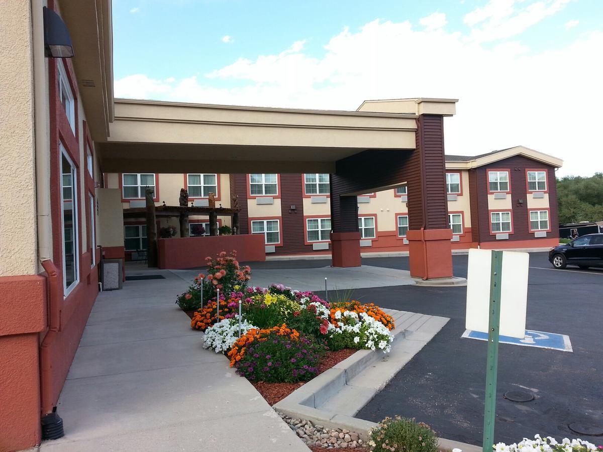 Days Inn By Wyndham Manitou Springs Exteriör bild